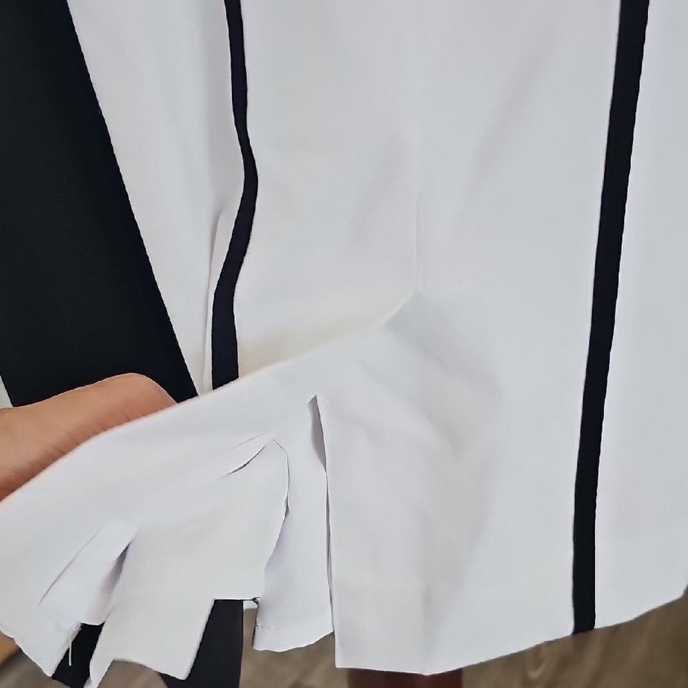 Calvin Klein Elegant Black and White Striped Dress Size 4‎ - Picture 8 of 10